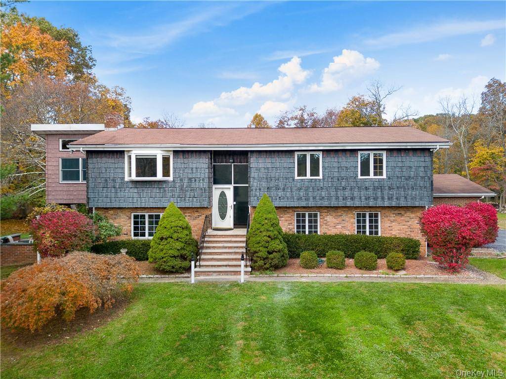 Spacious. Private. Minutes to Croton Harmon Metro North.