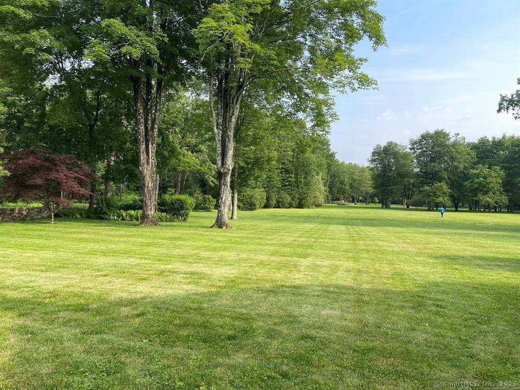 Parklike, serene, rural, 15.