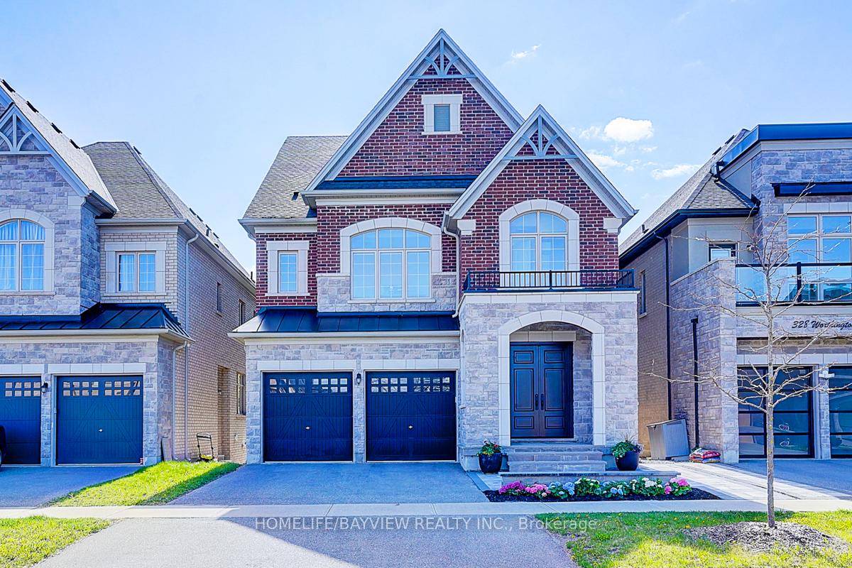 Beautiful home in quiet location, near to Lake Wilcox, access to Go Train Nearby, few steps away from one of the best golf course in GTA.