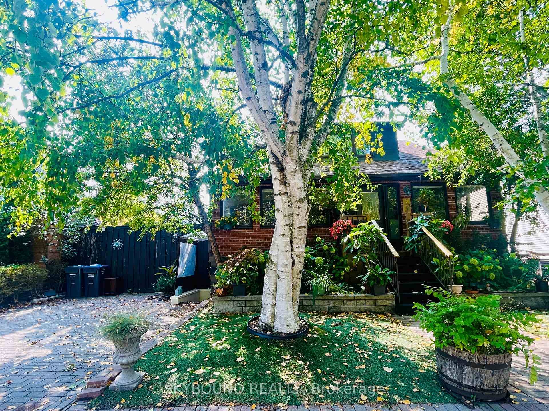 Bright and inviting, this fully furnished 1 bedroom basement apartment offers exceptional comfort in a prime location.