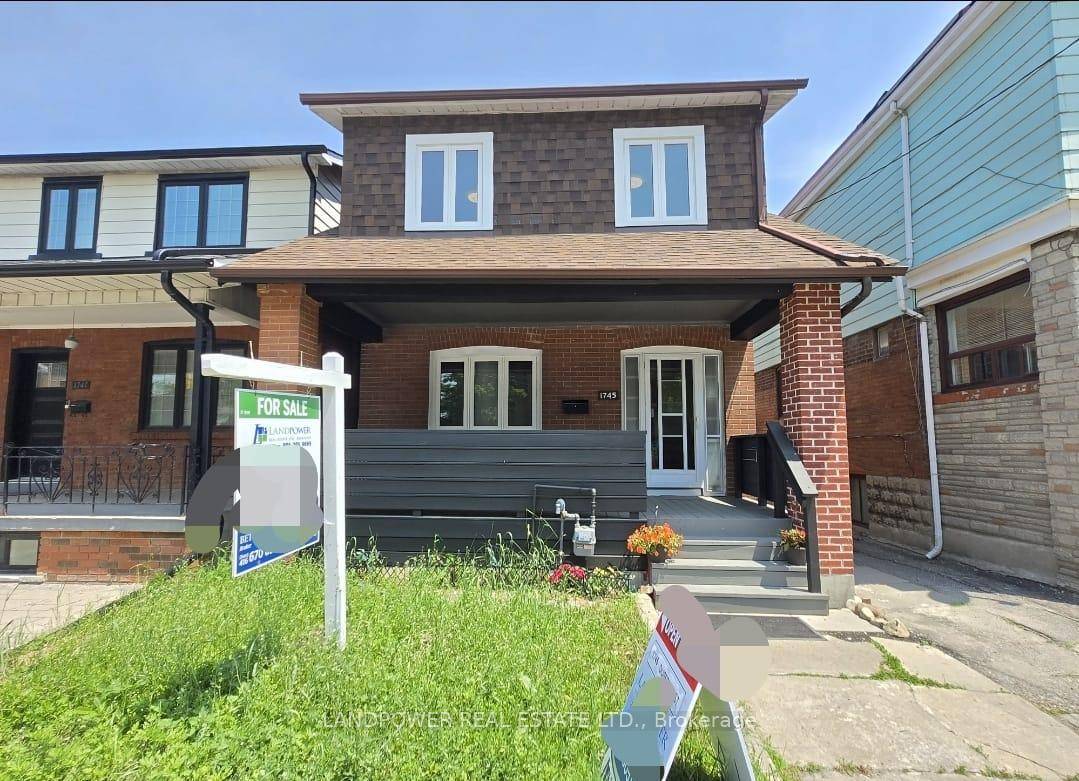 Beautifully Renovated Detached Home in the Heart of St.
