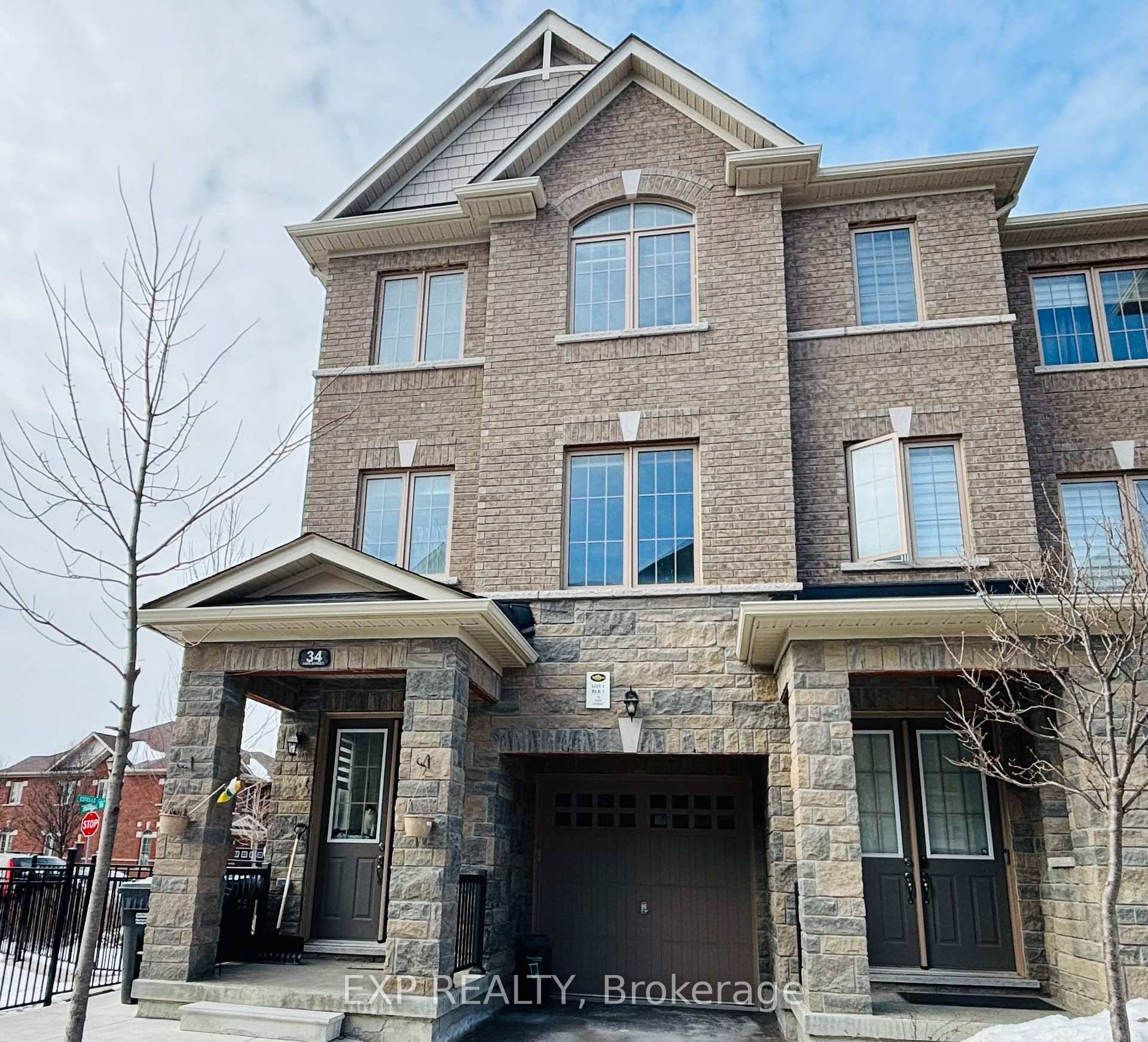 LOCATION ! LOCATION ! STUNNING CORNER 2255 SQFT TOWNHOME JUST LIKE A BIG SEMI AVAILABLE FOR SALE.