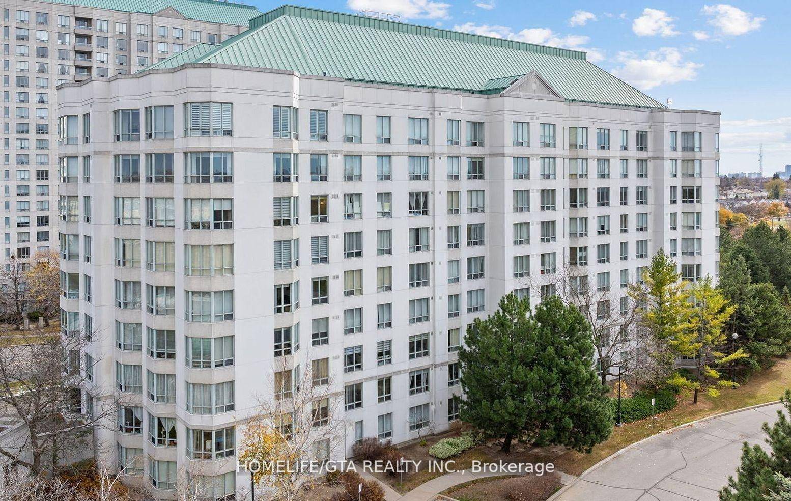 Newly Renovated. 2 Bedroom 2 Bathroom Condo, Bright amp ; Spacious Layout, High Demand Location.