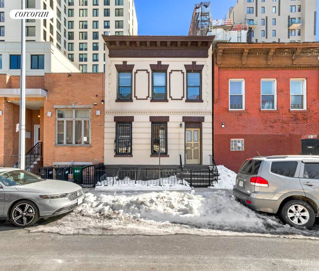 Please note this is an as is sale.