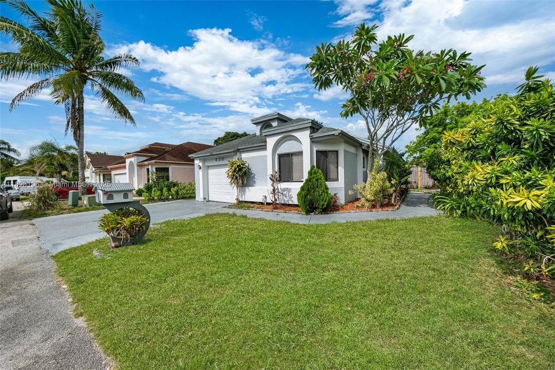 Move In Ready 3 Bedroom Ranch with Inviting Outdoor Space This well maintained ranch style home offers 3 bedrooms, 2 bathrooms, and comfortable single level living.