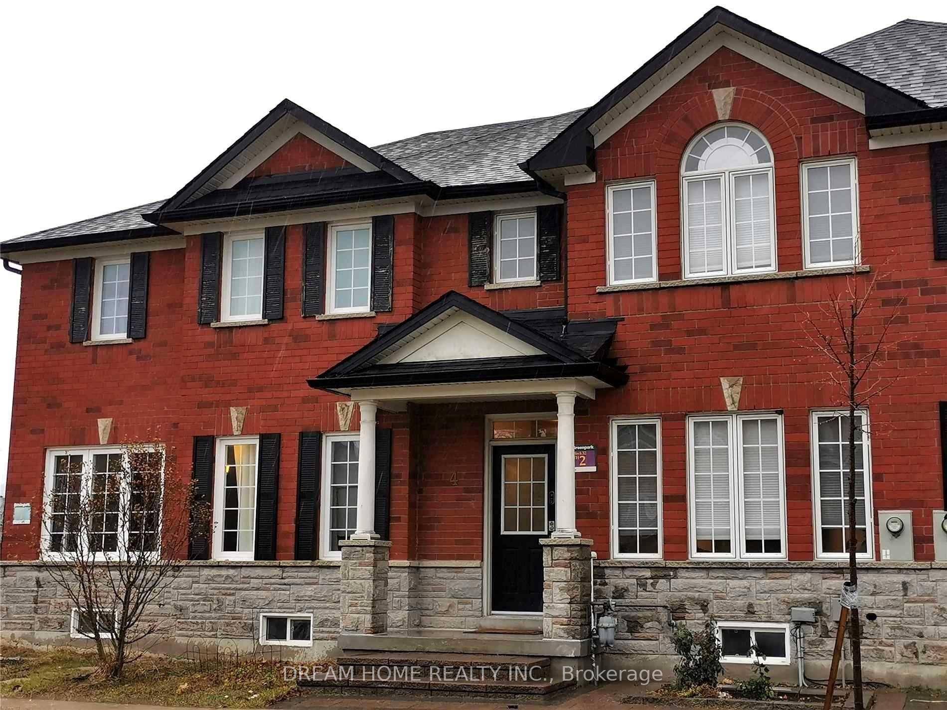 Fully Renovated and Furnished Townhouse In High Demand Area Near Richmond Hill Centre Across From Community Park !