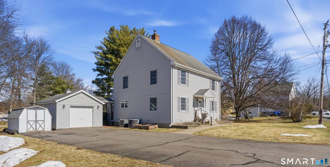 Location. Lifestyle. Backyard Goals.