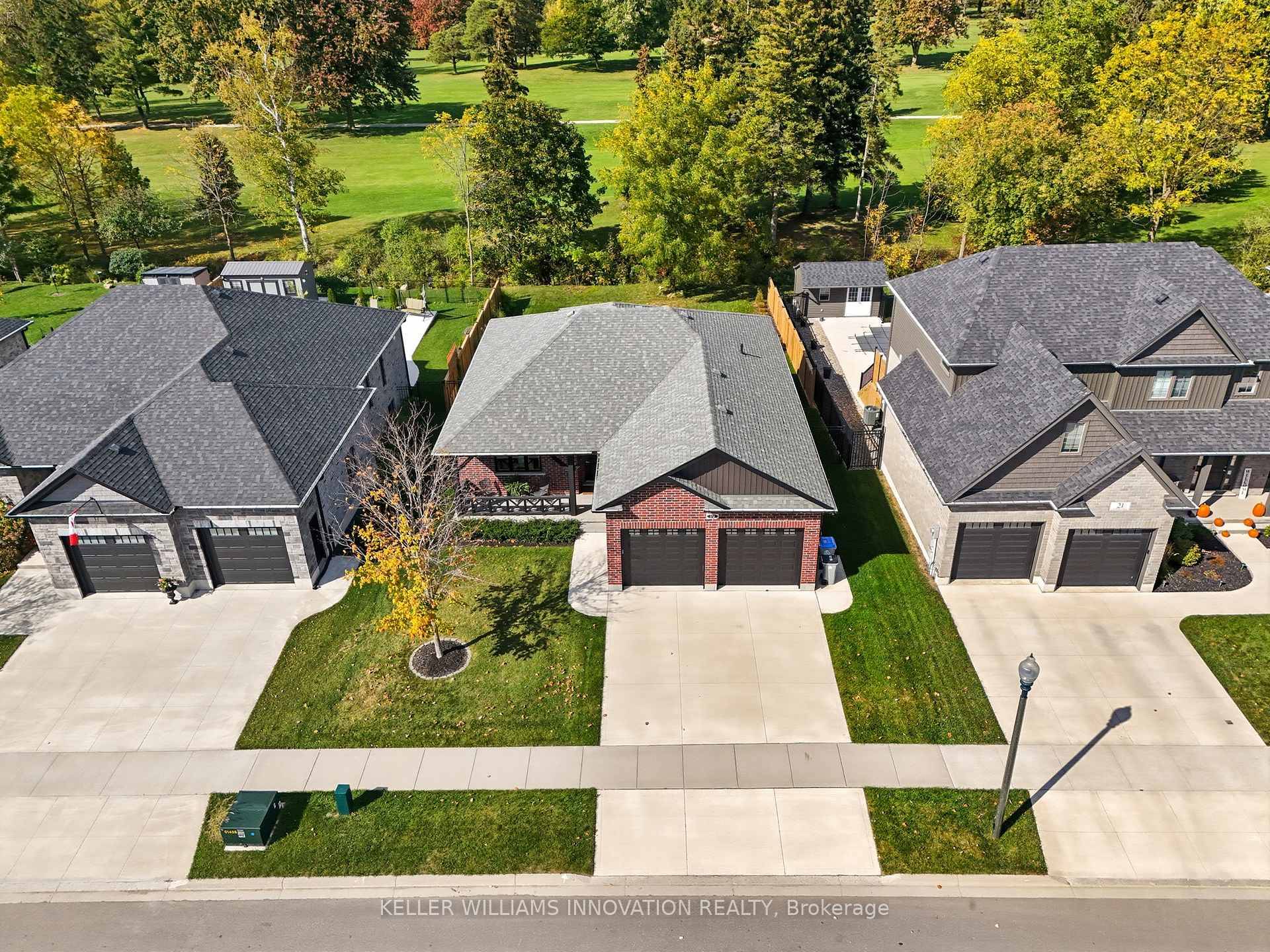 Welcome to 19 Gilmer Crescent, Listowel Backing Onto the Golf Course !