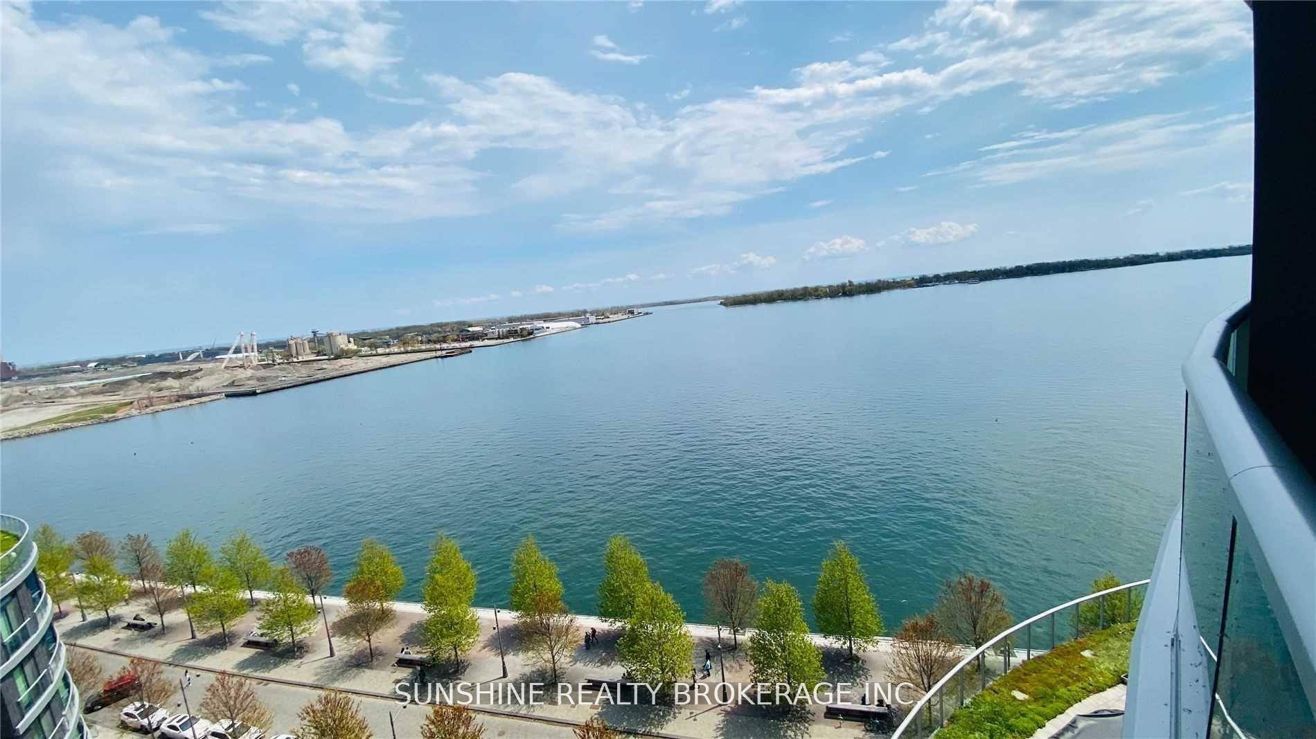 Welcome to Tridel's luxurious Aquavista at Bayside !