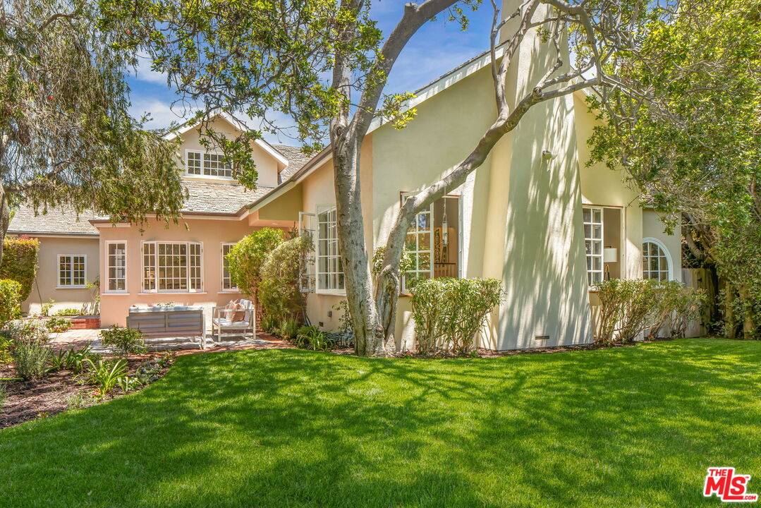 704   Georgina Ave 4BR Santa Monica La