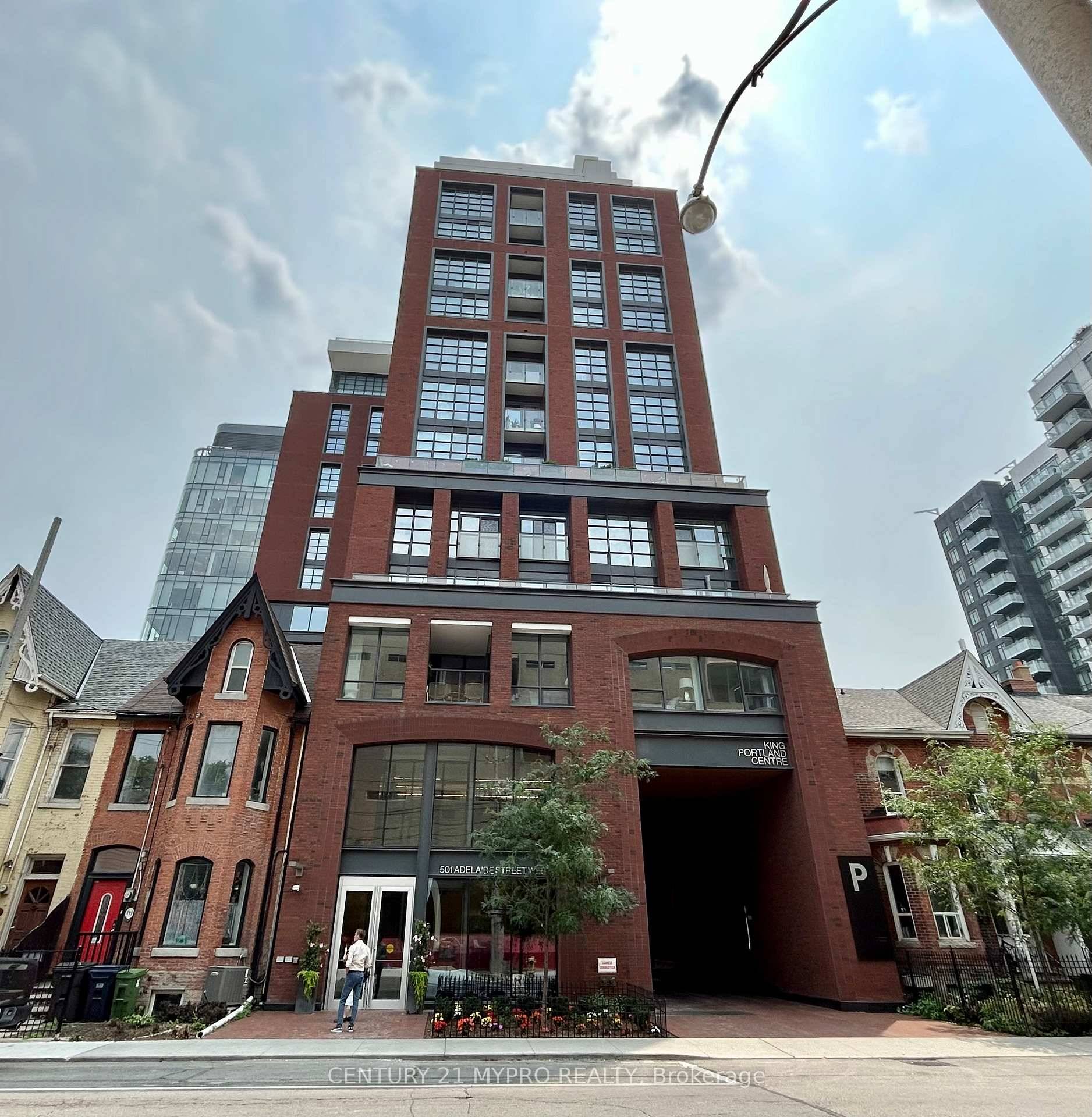 Welcome to Kingly Boutique Living in the Heart of King West.