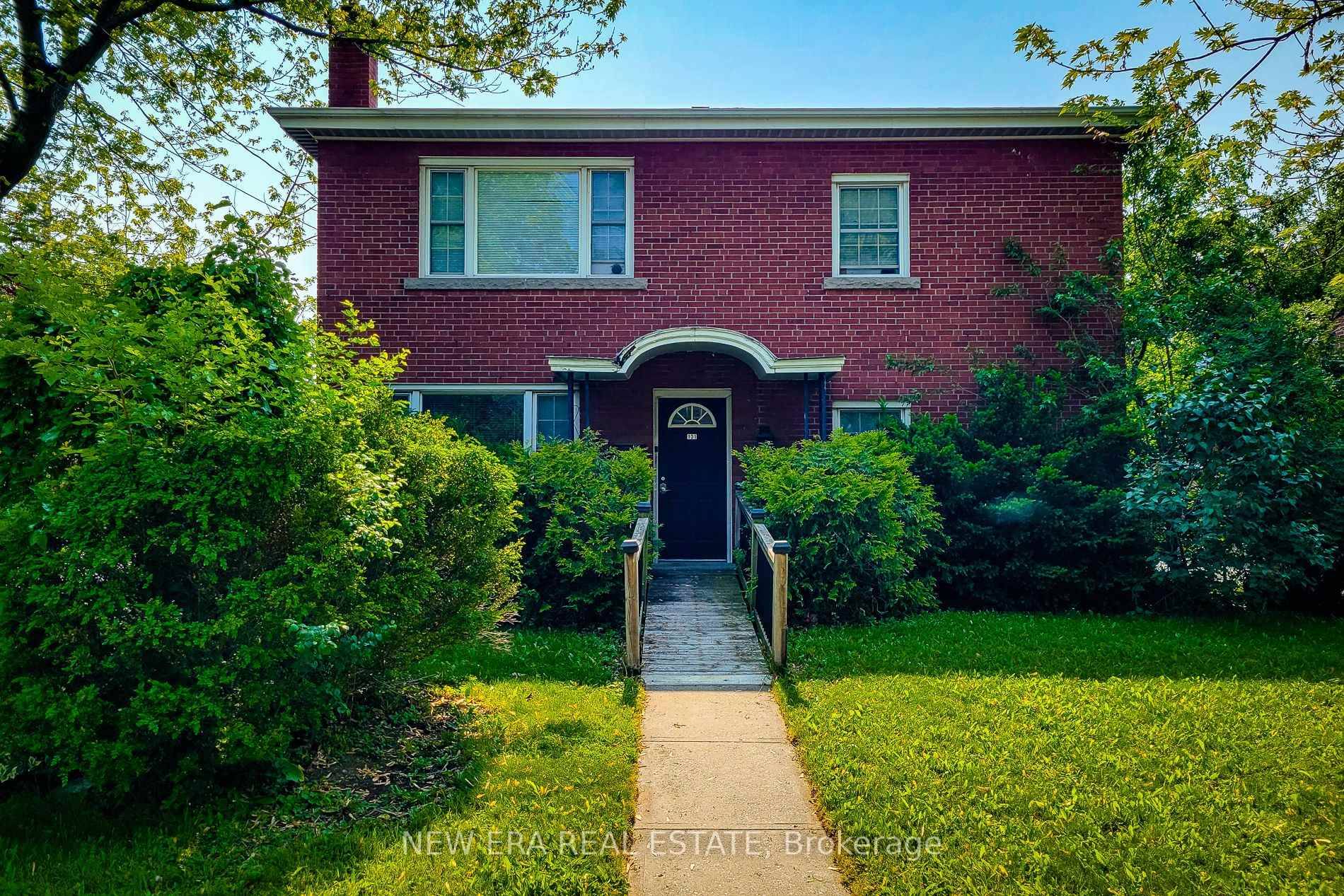 Rare Legal Duplex in the sought after Rosedale area !
