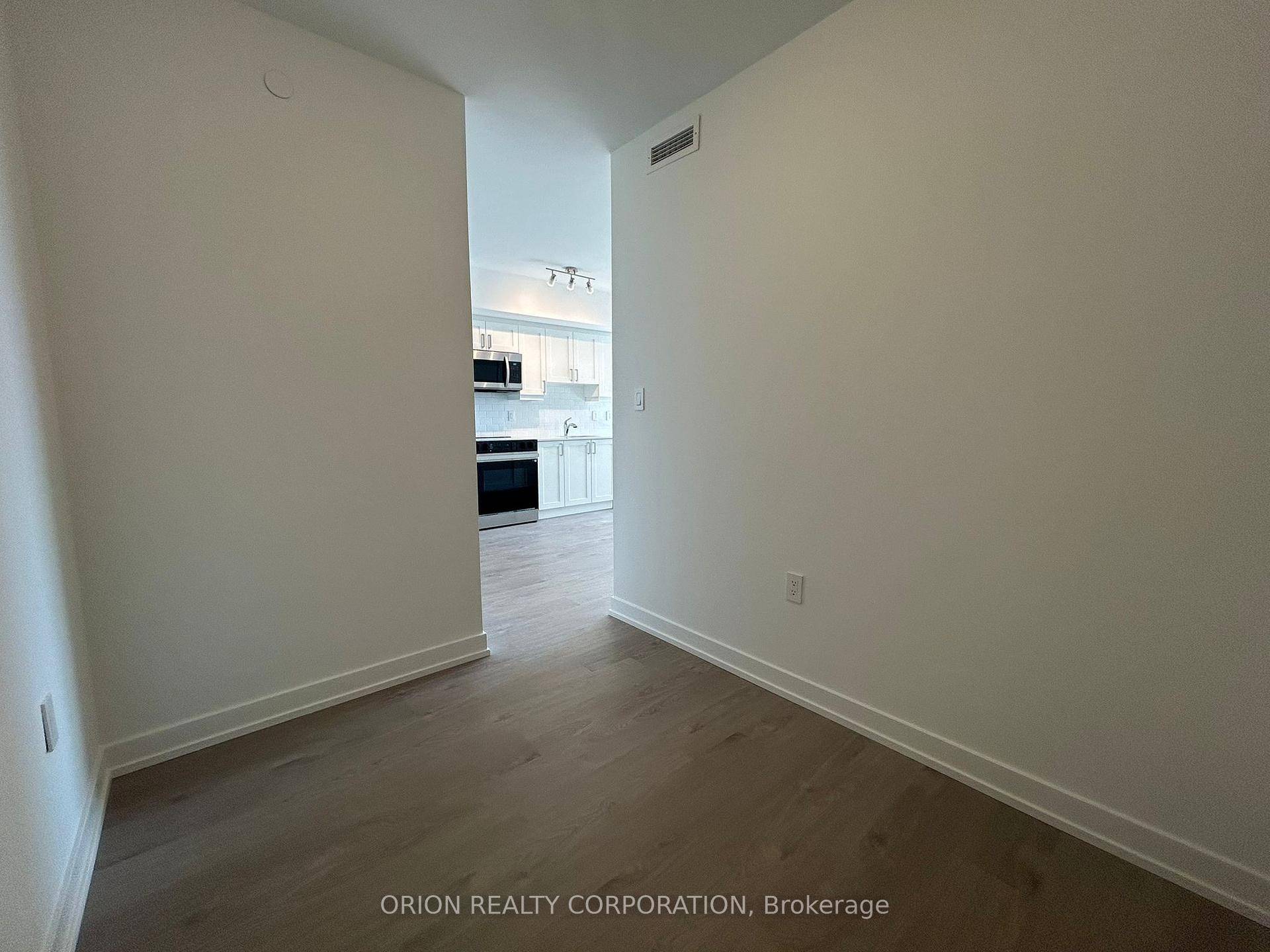 Discover modern living in this brand new 1 bed den condo with a private balcony, perfectly situated just a 4 minute walk to transit and close to all amenities, including ...