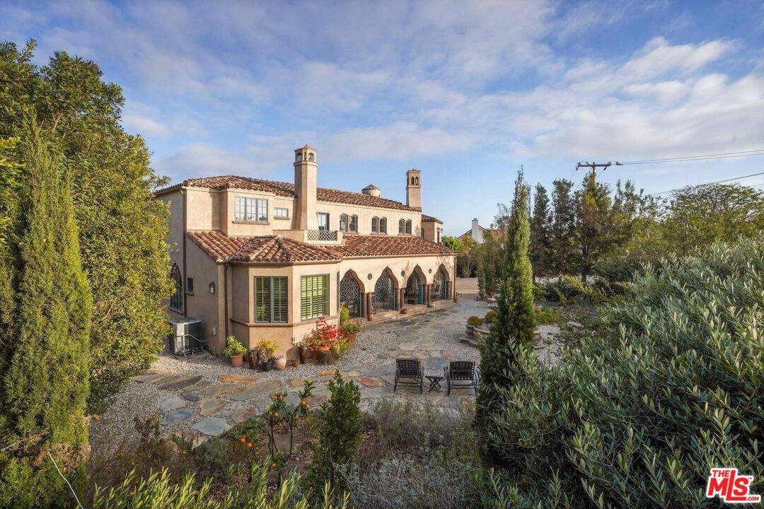 29549   Harvester Rd 4BR Malibu La