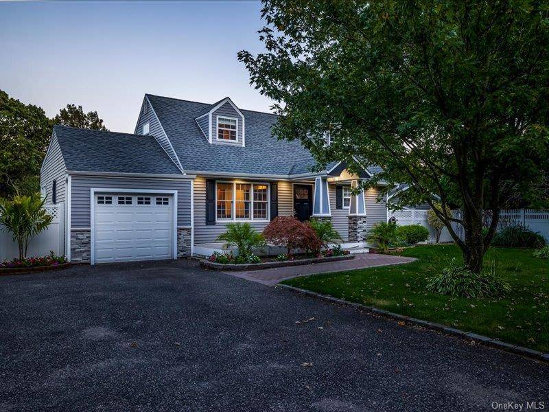 A Horse Lover's Paradise with Endless Charm Welcome to your dream home in the heart of Bohemia !