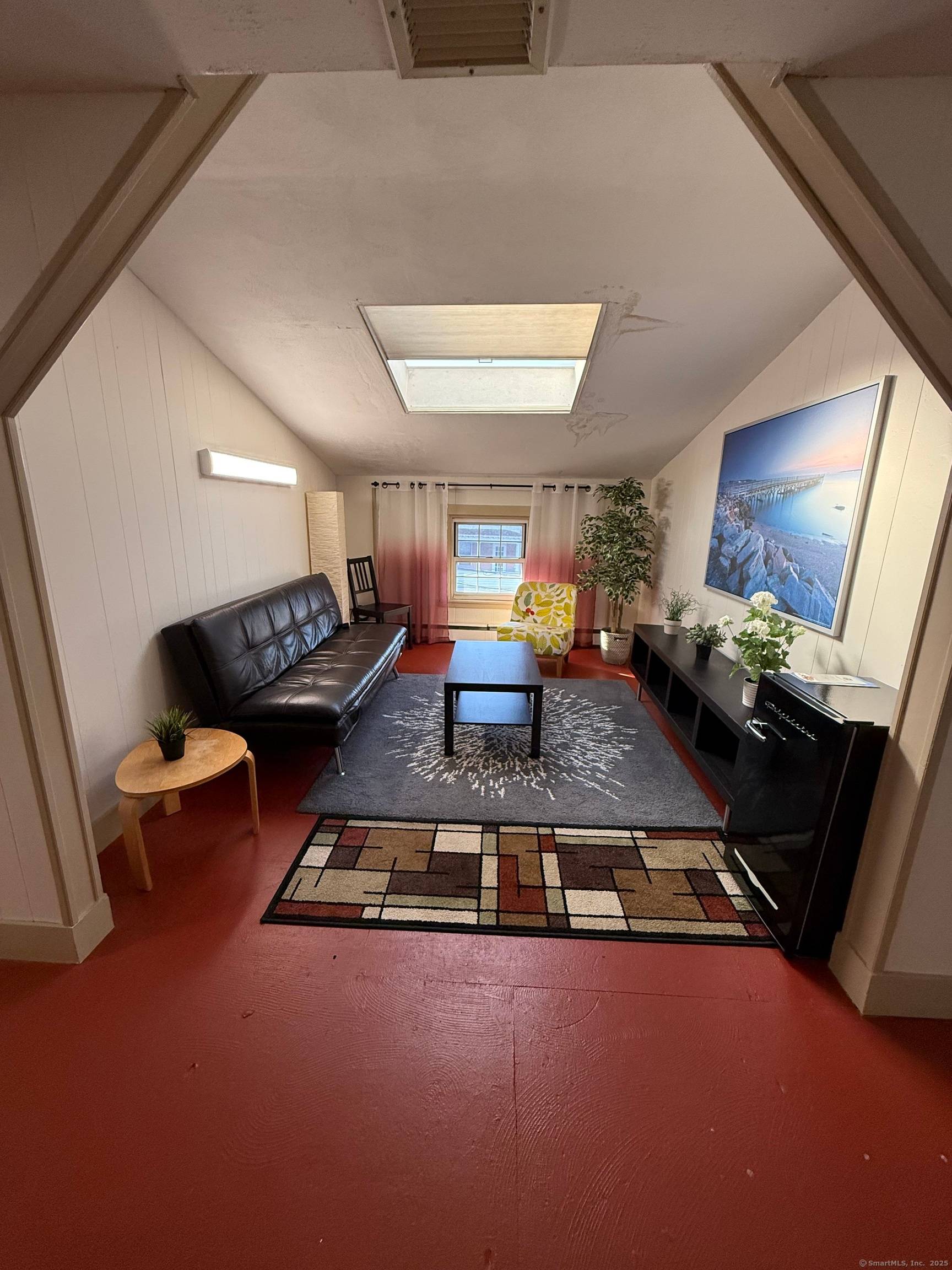 Prime location in the heart of New Haven !