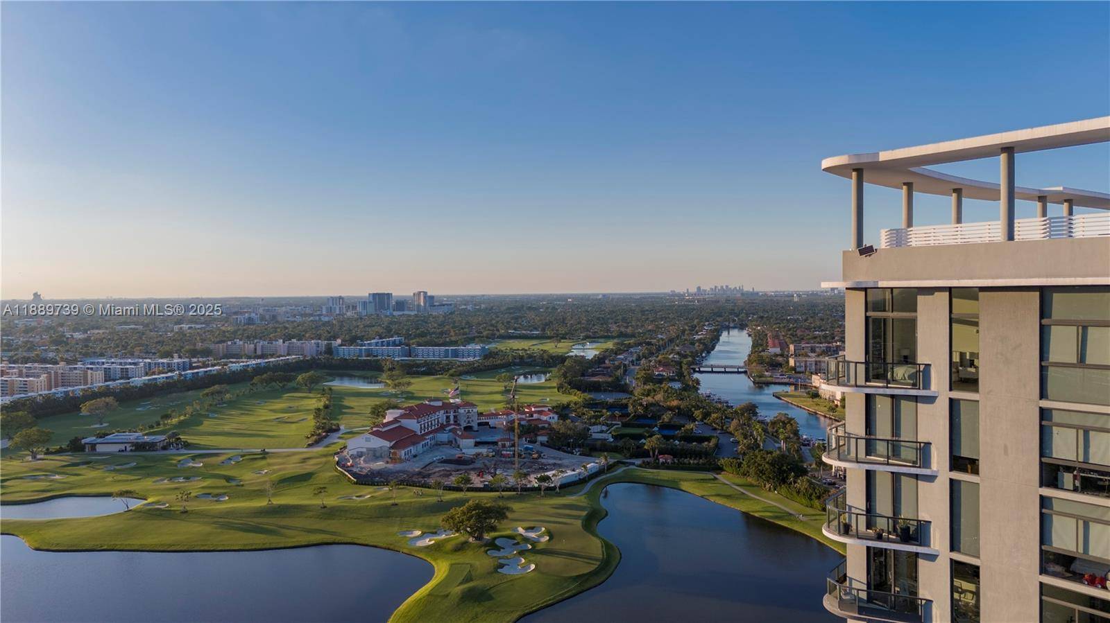 Experience branded living at Mondrian Hallandale Beach Residences sophisticated, move in ready condos that bring Mondrian s globally celebrated design and service to the heart of Hallandale.