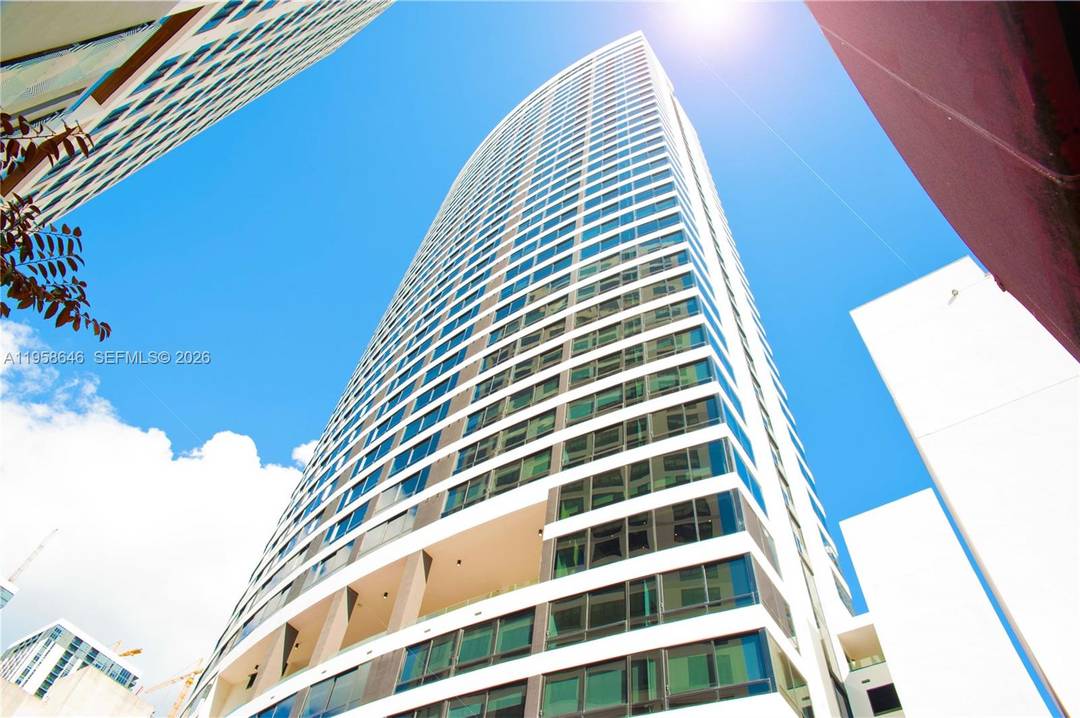 Income producing ADA compliant studio at District 225, Downtown Miami s luxury tower approved for short term rentals.