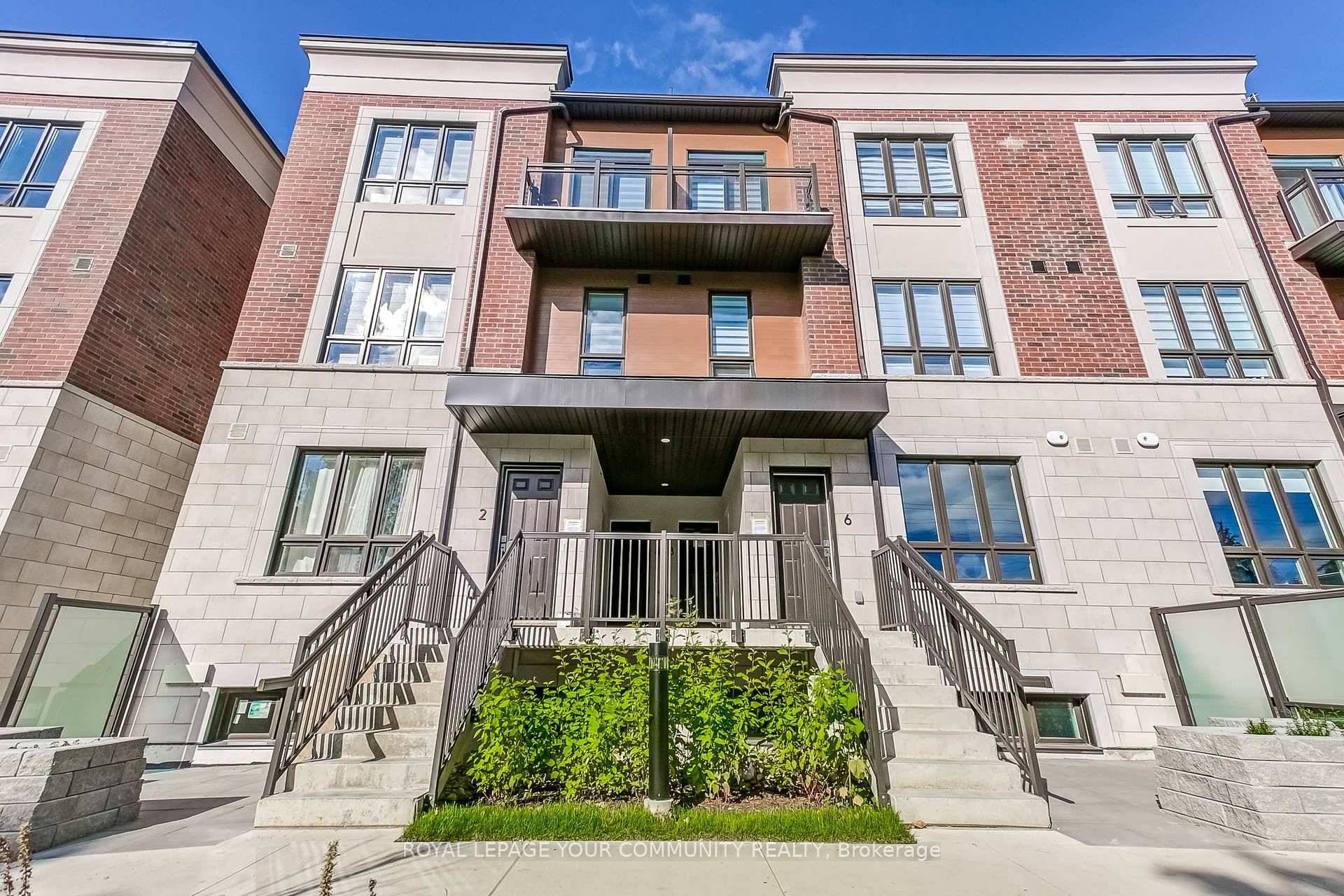 Modern Condo Townhome in Prime Mississauga Location !