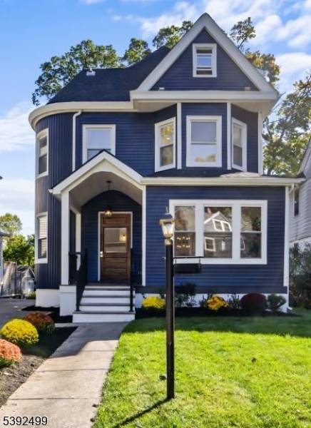 Welcome to Your Montclair Dream Home !