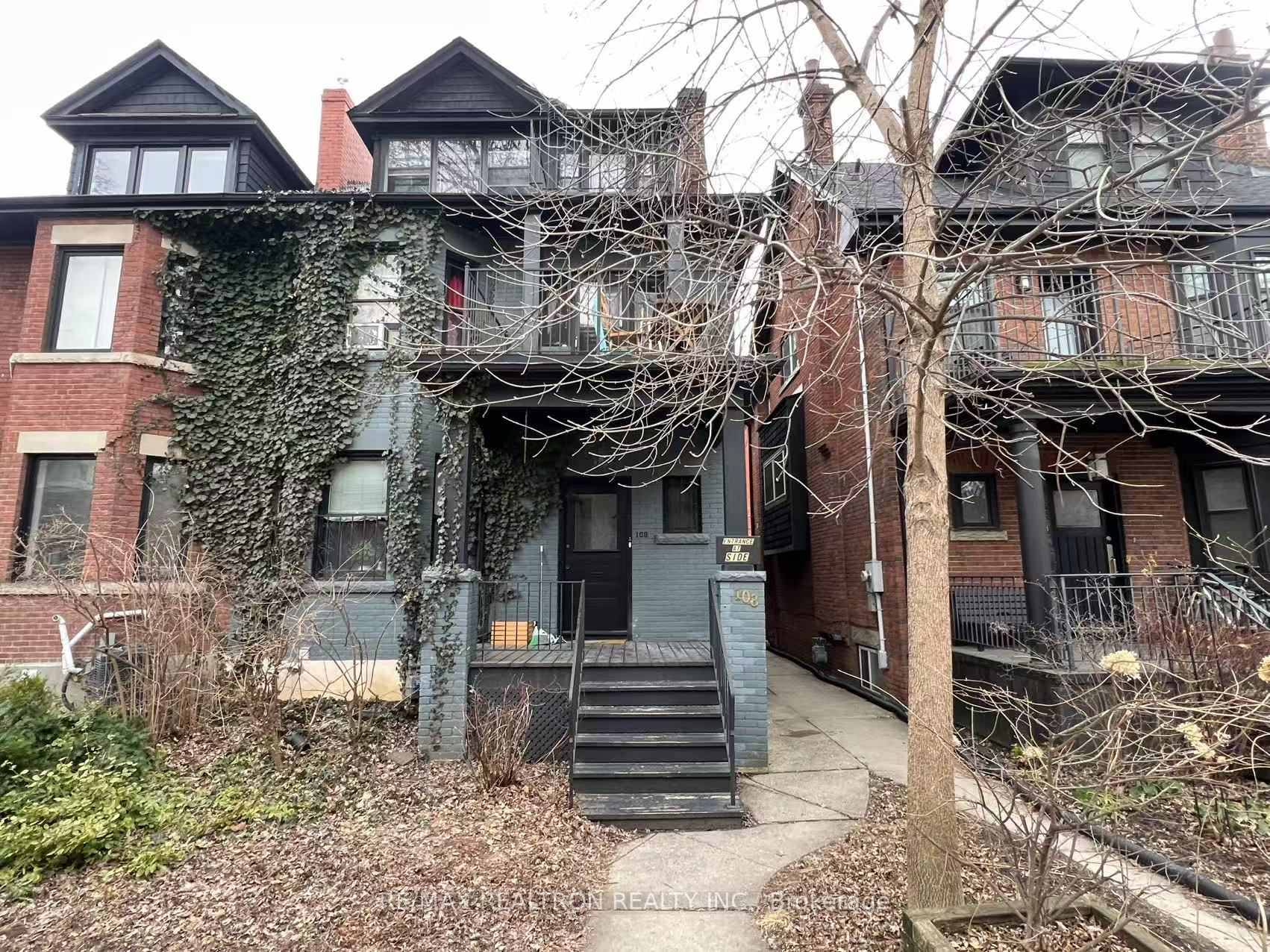 Furnished Lower Level Bachelor Apt On Safe And Quiet Admiral Rd.