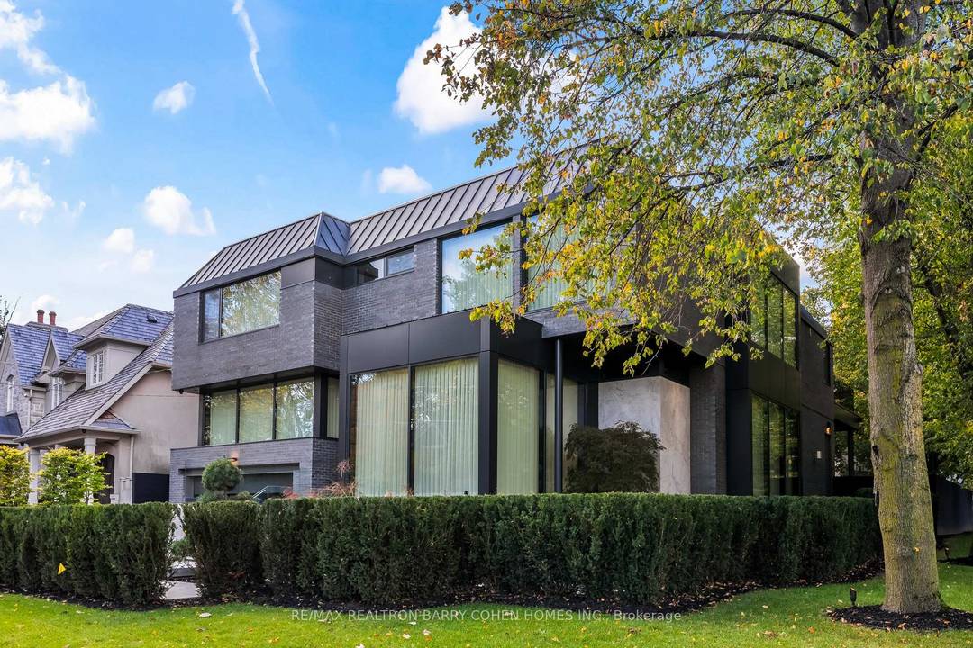 Custom Masterpiece On Coveted Corner Lot In The Cricket Club Neighbourhood Is the Pinnacle of Modern Luxury Living.