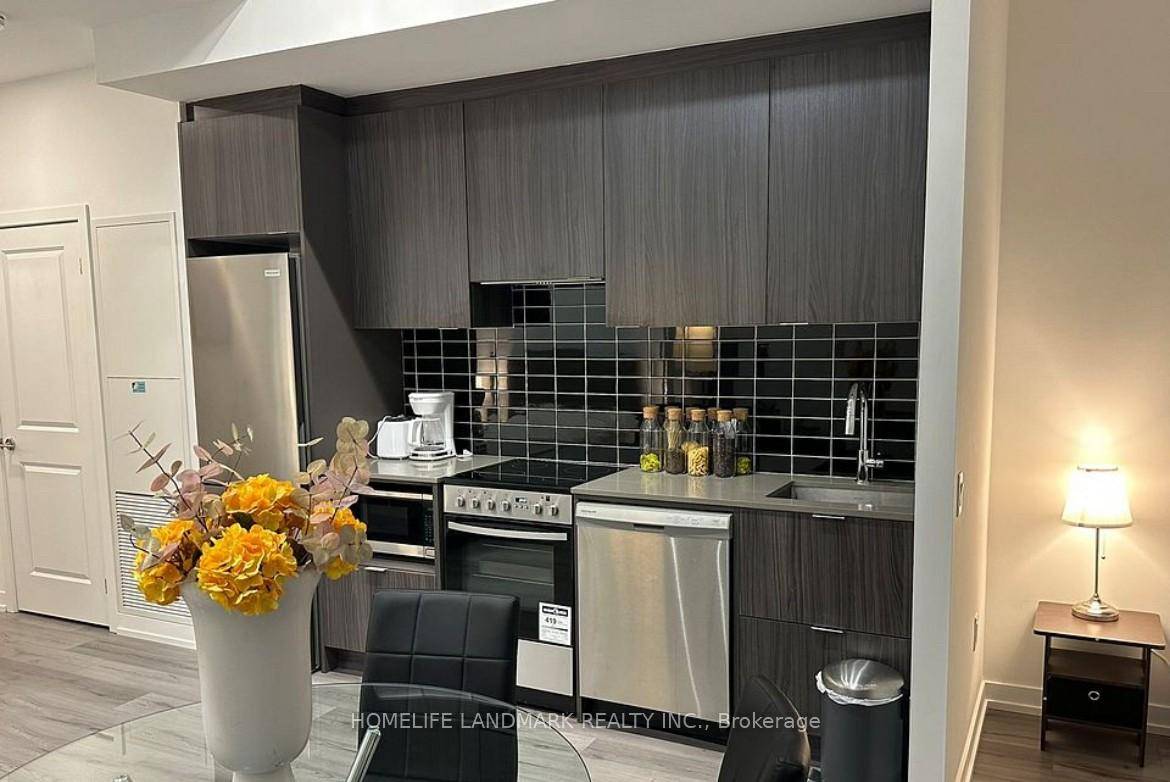 Rosedale On Bloor Condos With Breathtaking Unobstructed View of City And Rosedale, 9 Ft Ceiling.