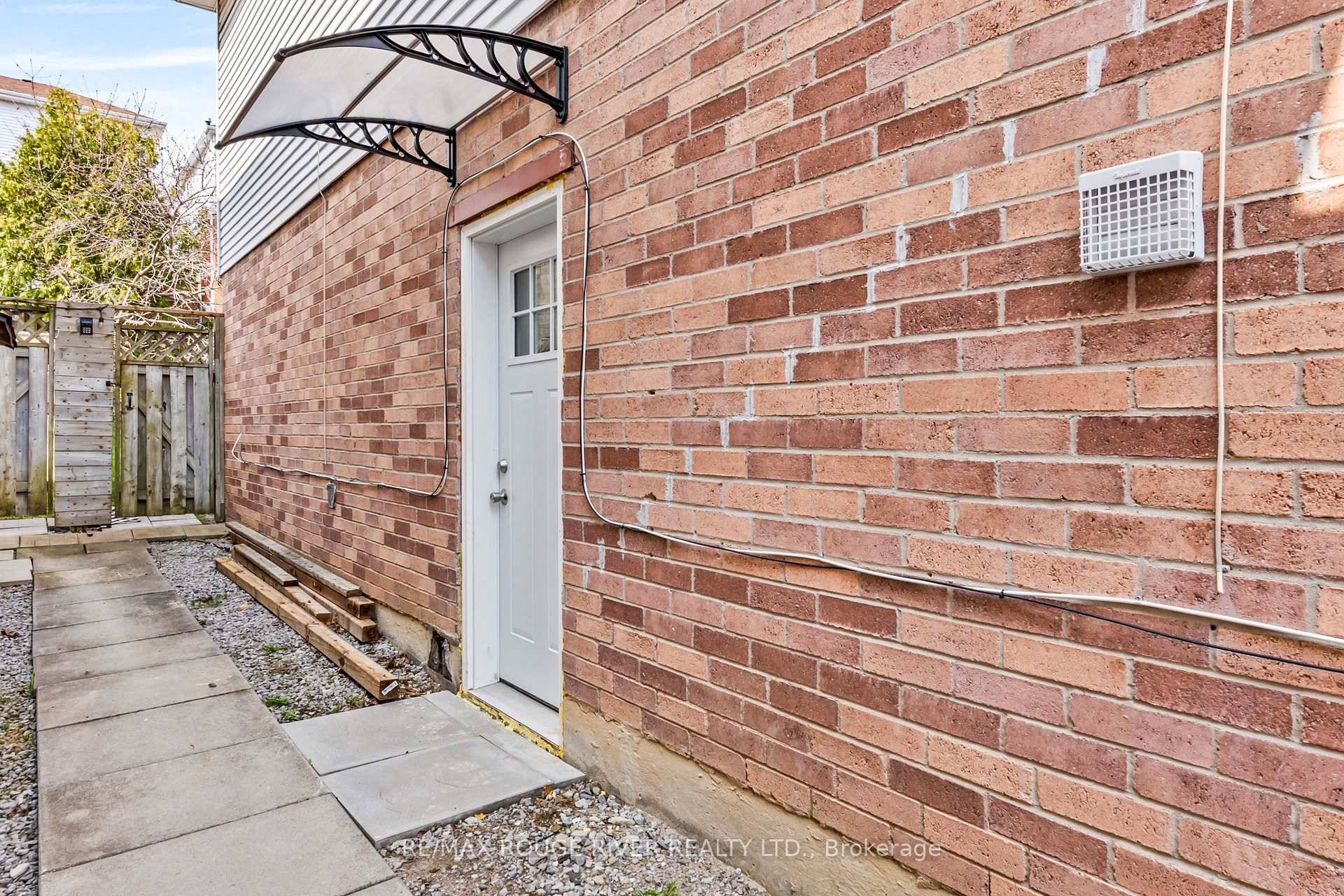 Discover this stunning, newly renovated 1 bedroom basement apartment with a separate entrance !