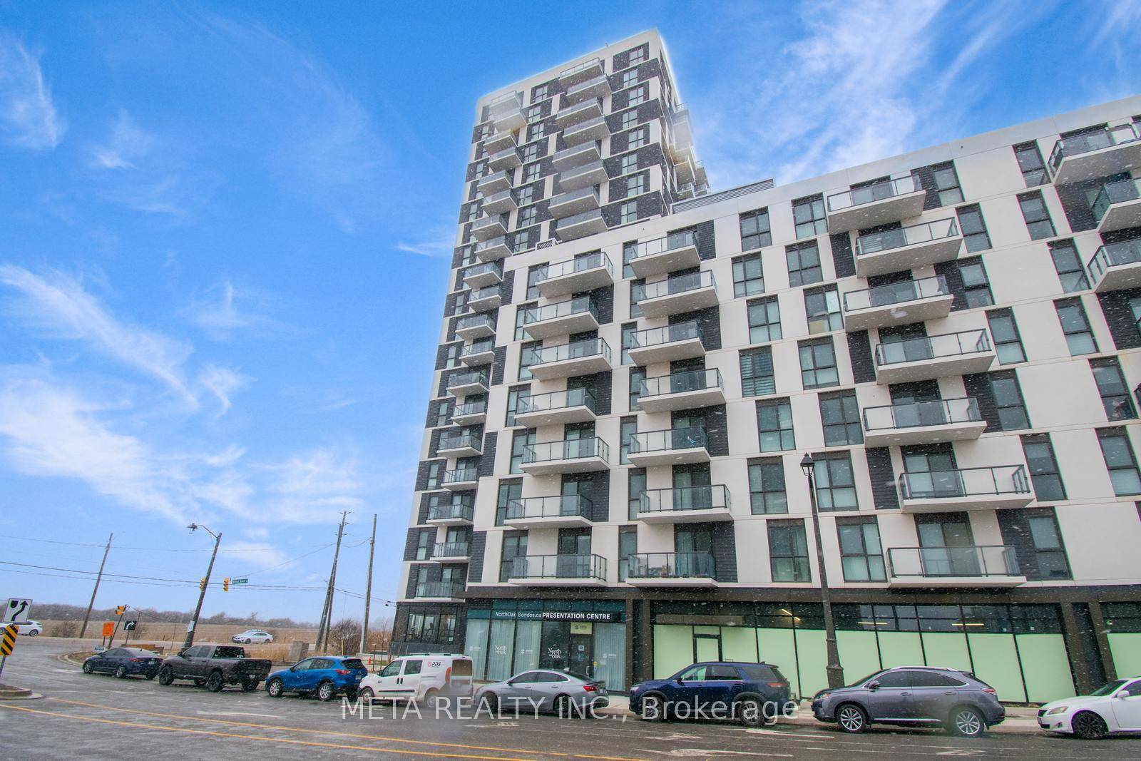 Welcome to Unit 1904 at Oakvillage by Minto a sophisticated, newly built 1 bedroom, 1 bathroom condo offering a perfect blend of luxury and convenience in the heart of Oakville.