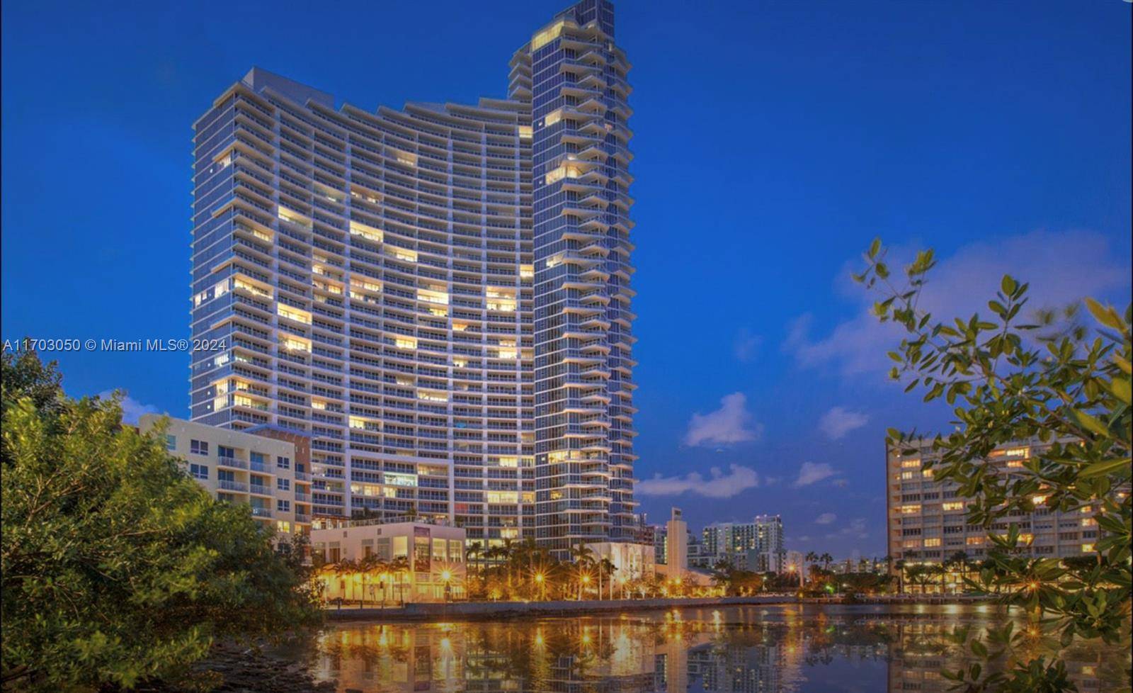Stunning 2BR 2BA direct waterfront residence at Paramount Bay in Miami's vibrant Edgewater neighborhood.