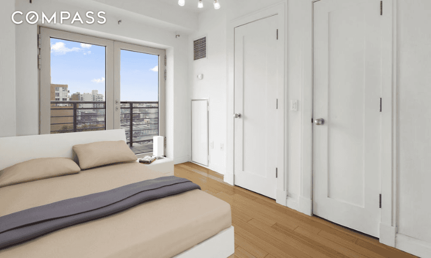 Welcome home to this charming one bedroom condo with open Brooklyn views.
