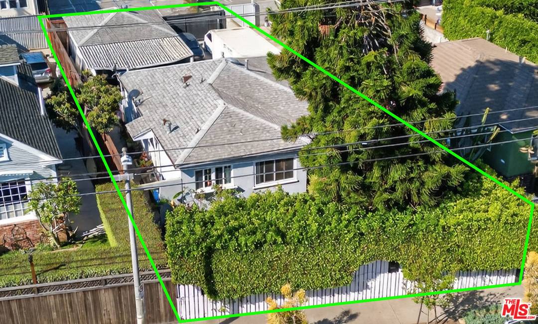 2563   Walnut Ave 2BR Marina Del Rey La