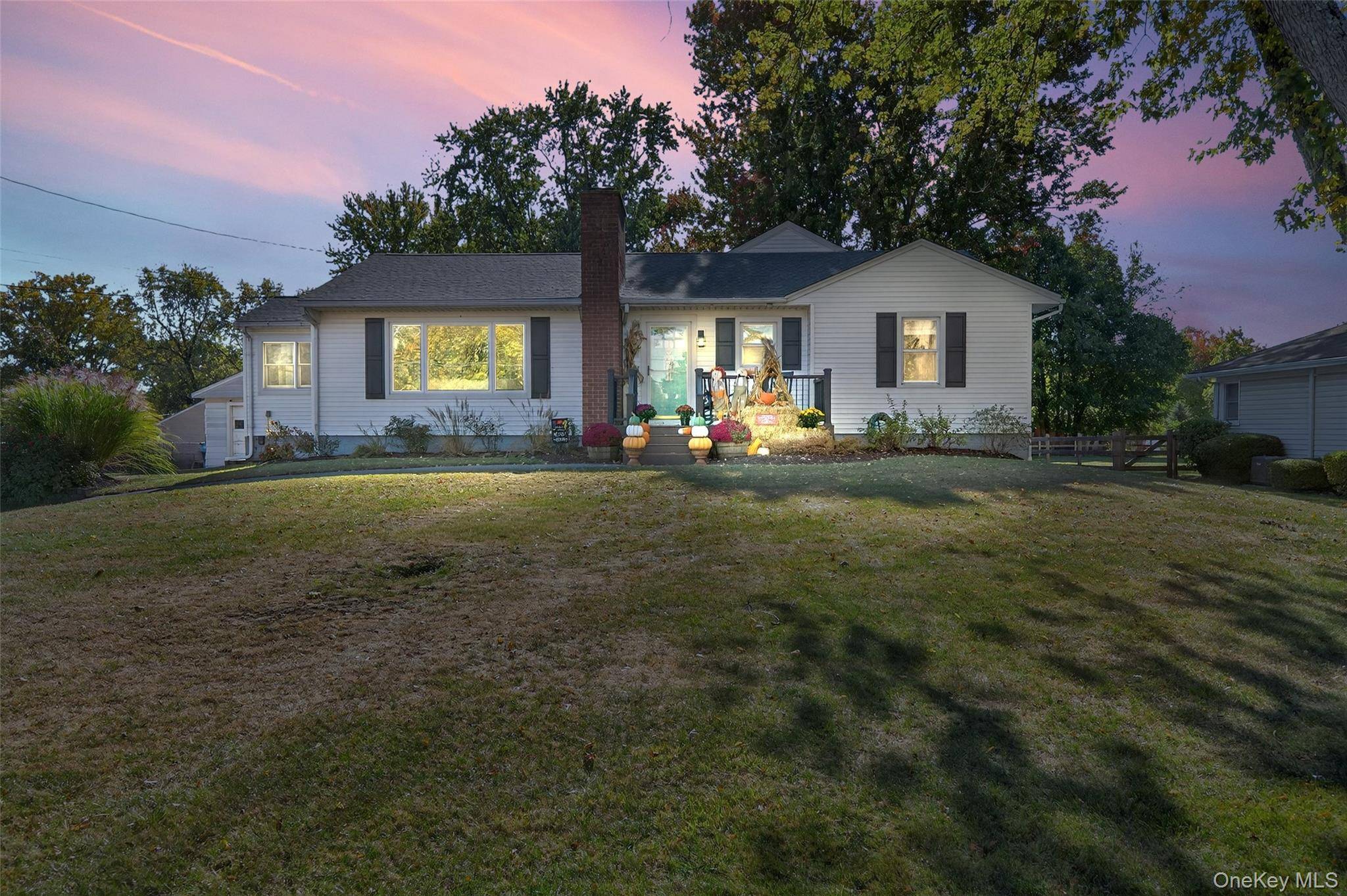 GORGEOUS amp ; UPDATED sprawling ranch in highly desirable Balmville with BRAND NEW ROOF installed just last week, and views of the stunning Hudson River !