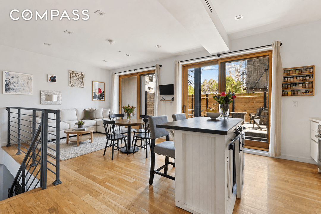 Need more space ? Spread out in this sprawling 1, 500 square foot, thoughtfully newly designed duplex, you'll find modern finishes, a lush private garden, generous storage, and a flexible ...