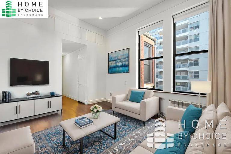 Welcome to The Village Landmark at 10 Fifth Avenue, perfectly located at the corner of charming Eighth Street in the heart of Greenwich Village.