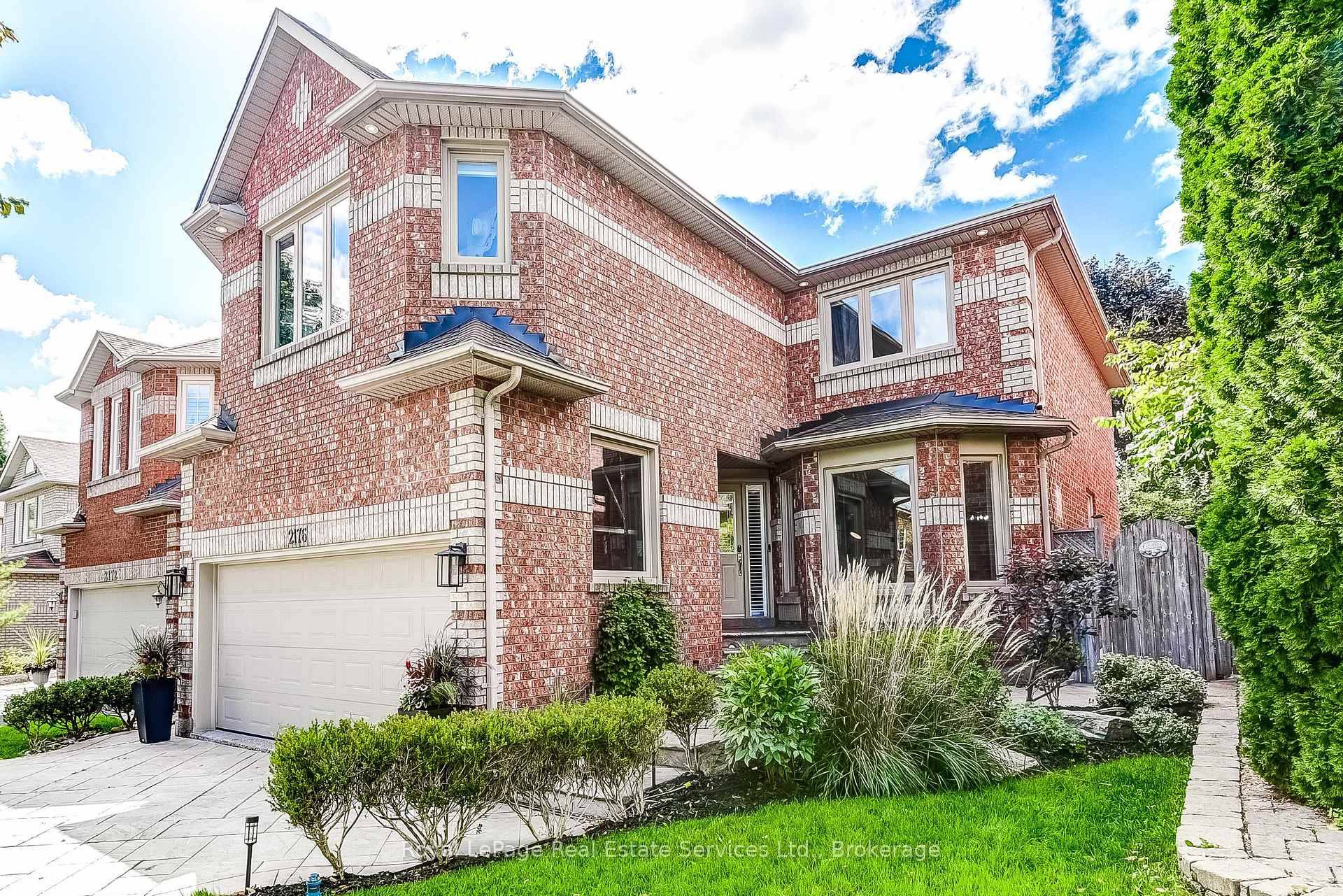 Stylish 4 bedroom, 2 storey home in a very family friendly neighbourhood.
