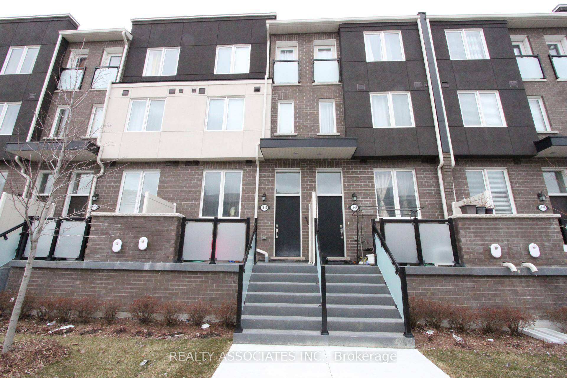 Newly Built Mattamy Townhome In Sought After West Hill Neighborhood, Energy Star Certificated Home.