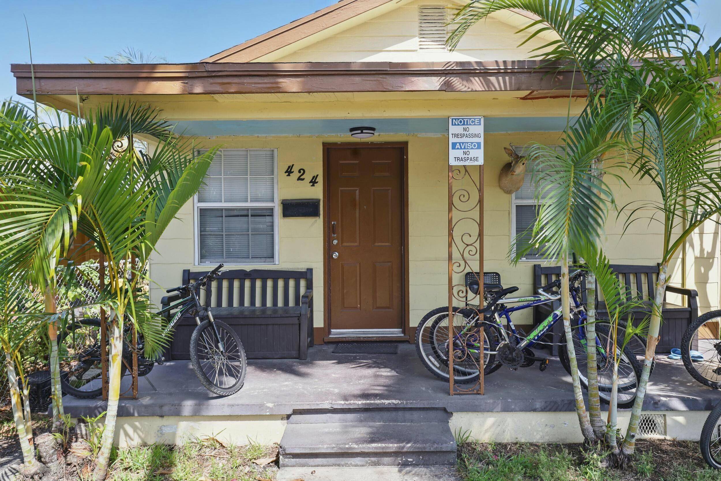 ATTENTION INVESTORS ! Unlock the potential of this charming bungalow just steps from the heart of historic Downtown Lake Worth Beach.