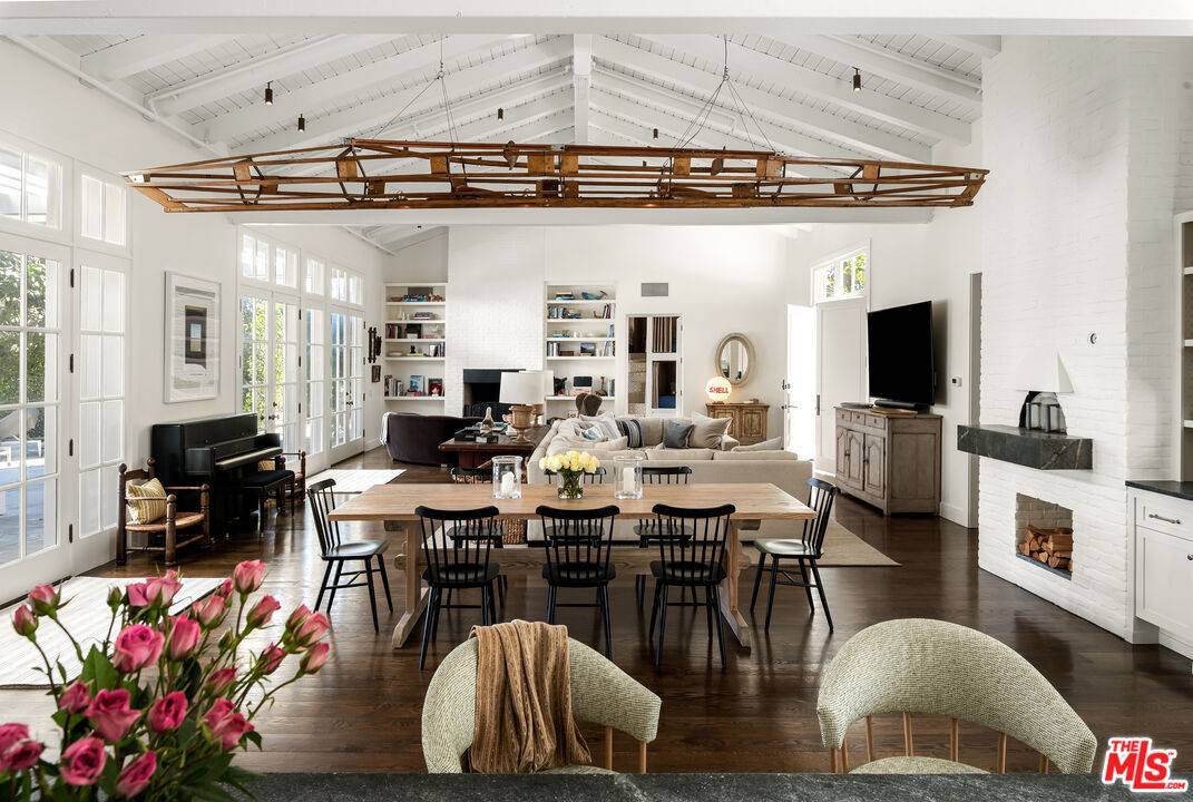 28823   Cliffside Dr 7BR Malibu La