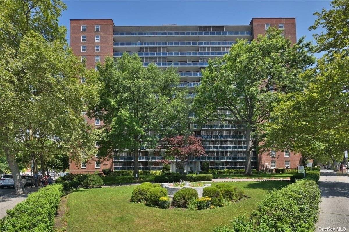 Be prepared to be captivated by this extraordinary, recently renovated 3 bedroom apartment, flawlessly maintained and located in the vibrant heart of Rego Park.