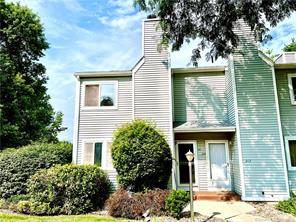 Fabulous value in Ryefield II Condominium Association !