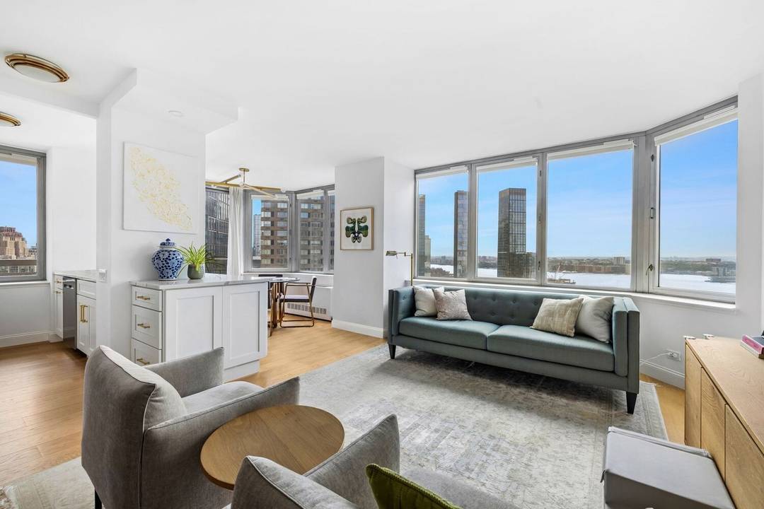 HUGE PRICE REDUCTION FOR IMMEDIATE SALE !