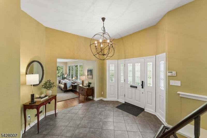 Modern Living with easy flow at 29 Knob Hill Drive.