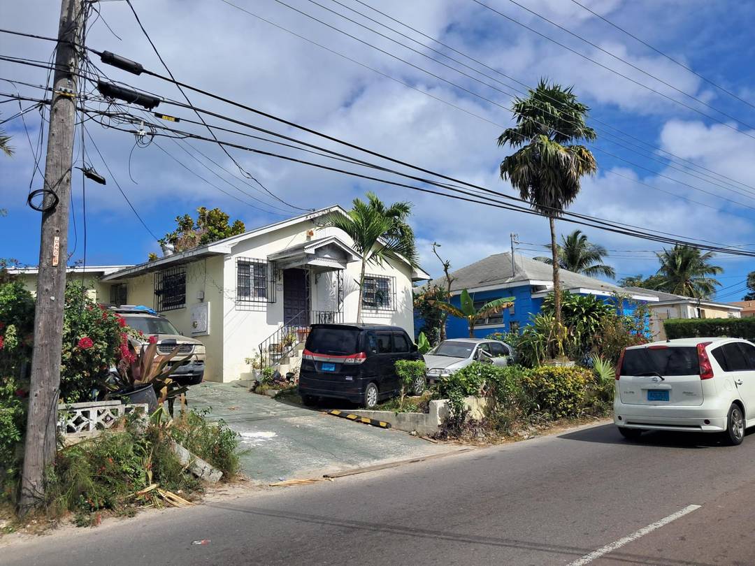 OFF MACKEY STREET Single Family Home New-Providence