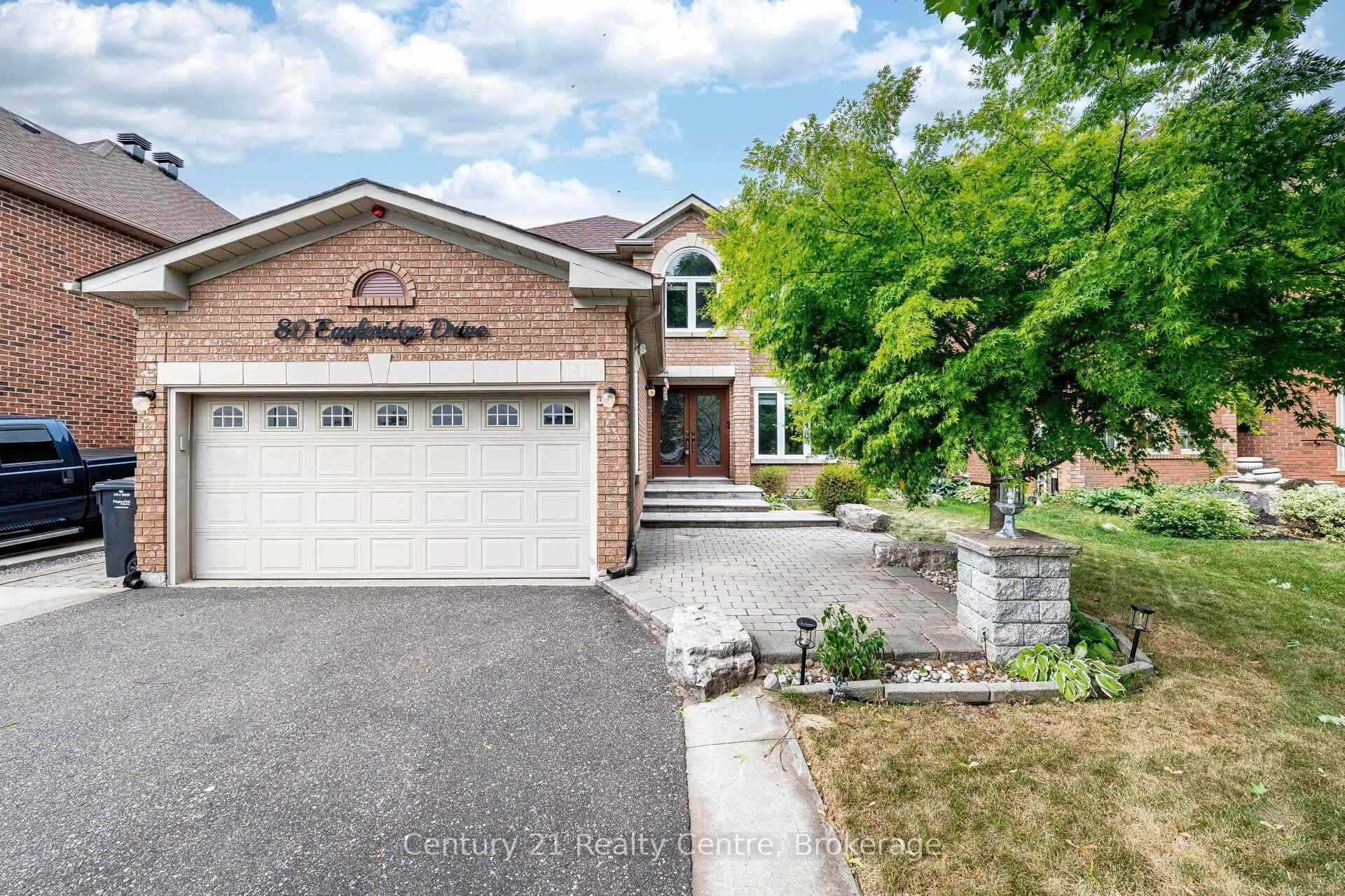 Stunning 4 2 Bedroom All Brick Detached Home on a Premium 50.