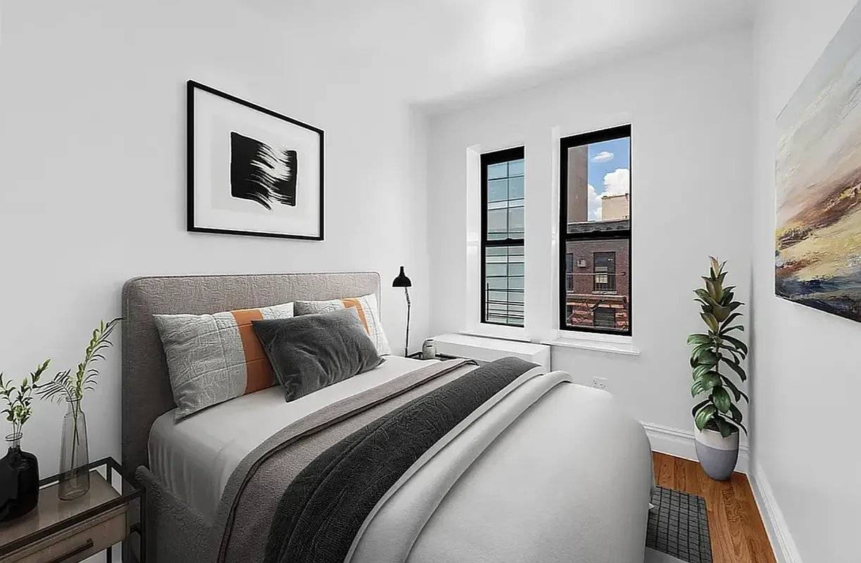 2 Bedroom in the heart of the Lower East Side !