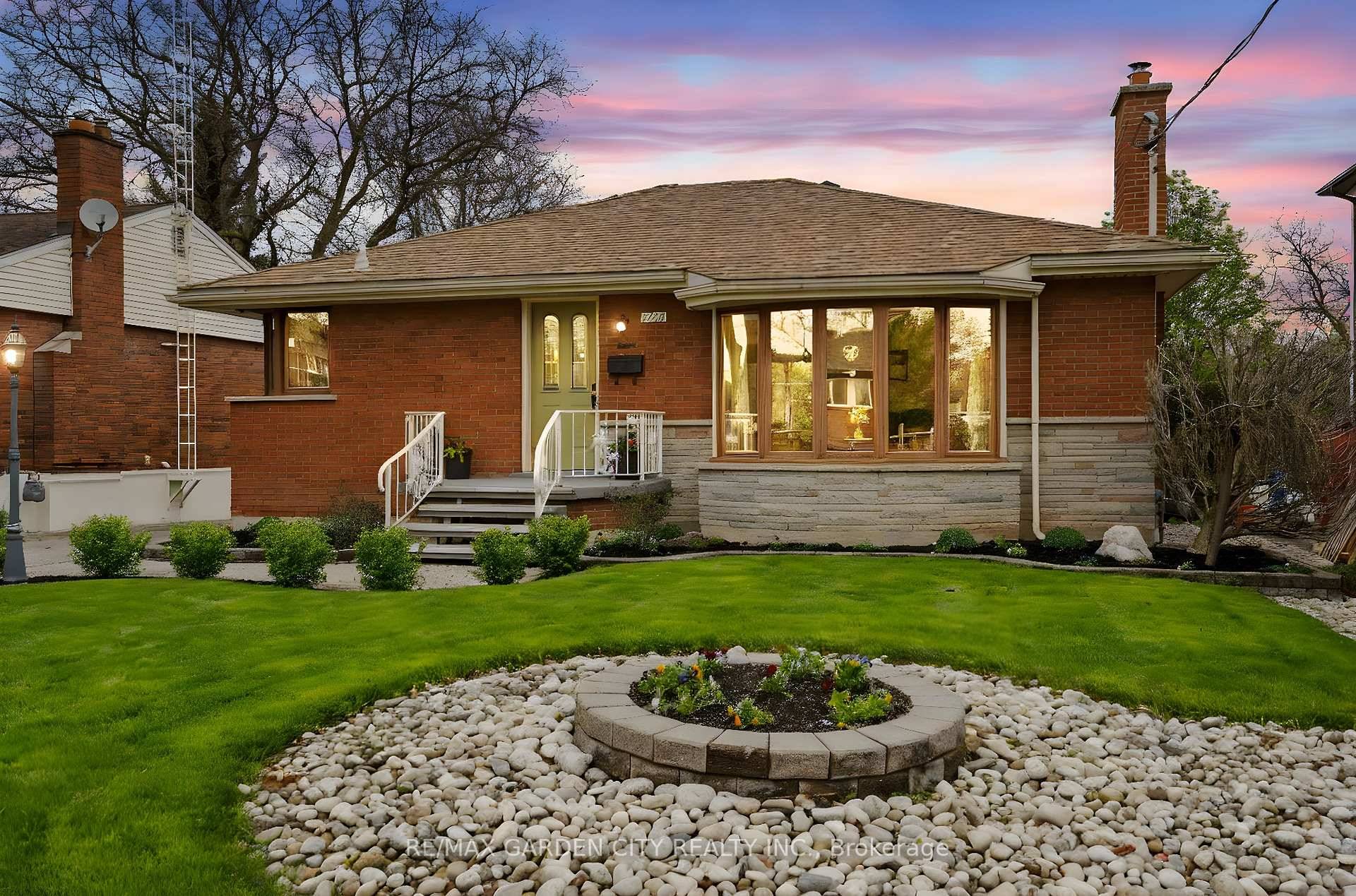 Welcome to 1415 Mountain Grove Ave in the heart of Burlington.