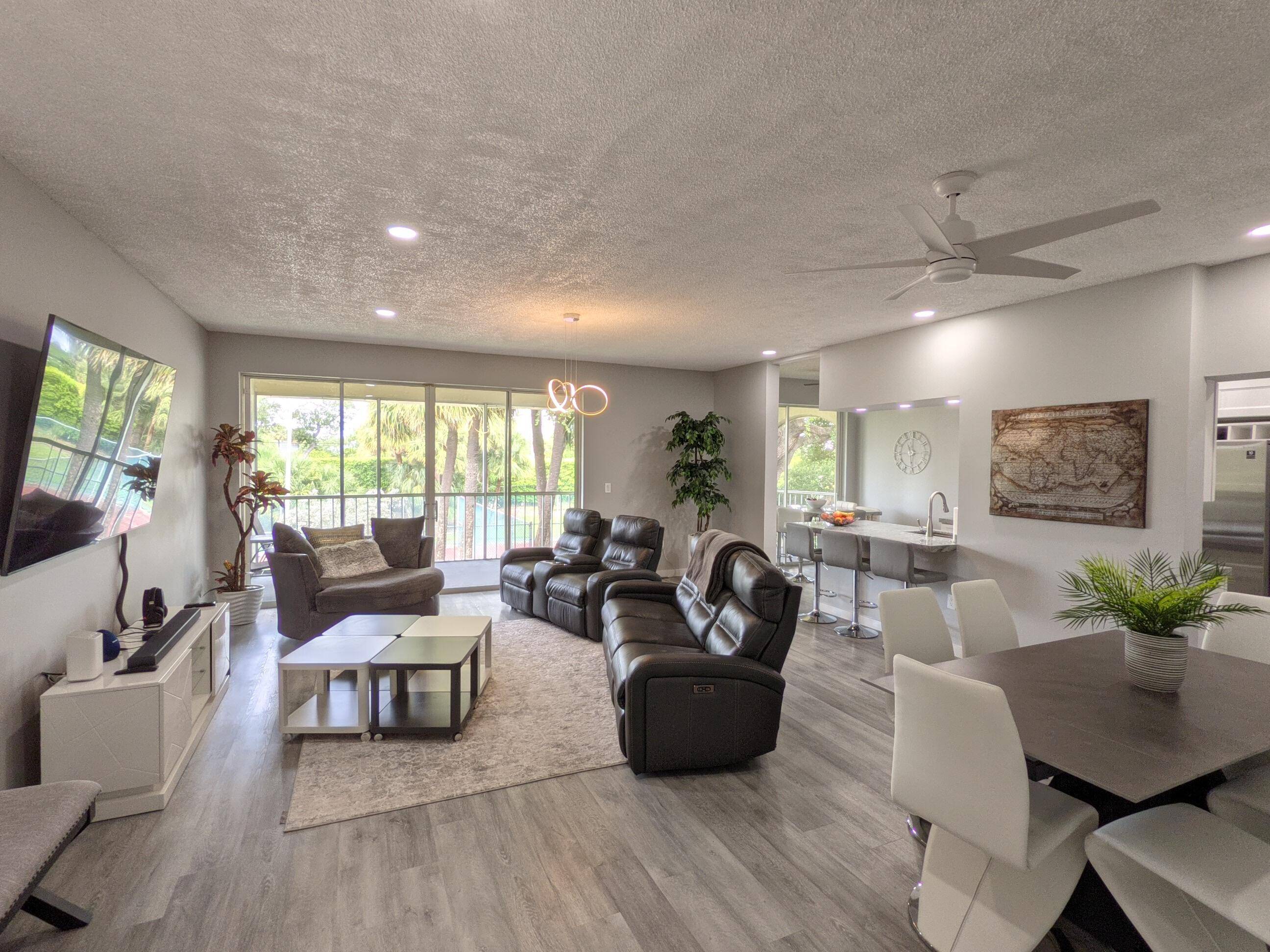 Gorgeous ! Experience five star luxury living !