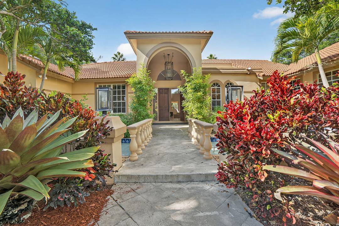 A rare South Florida treasure.