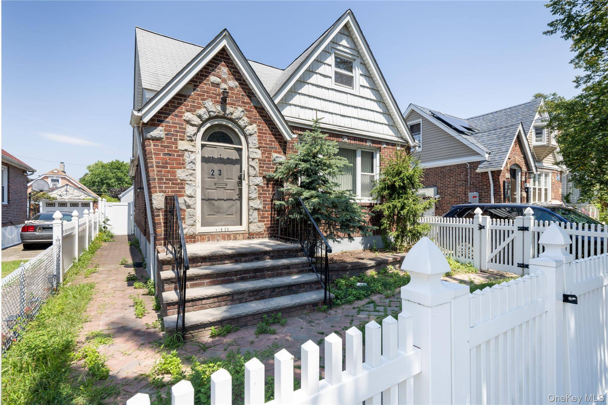 Beautiful home in the Springfield Gardens area of Queens.